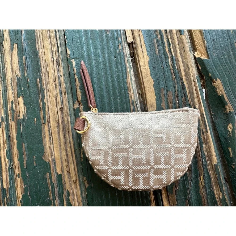 Tommy Hilfiger Monogram Jacquard Coin Purse Tan Cream Half Moon Zip‎ Pouch